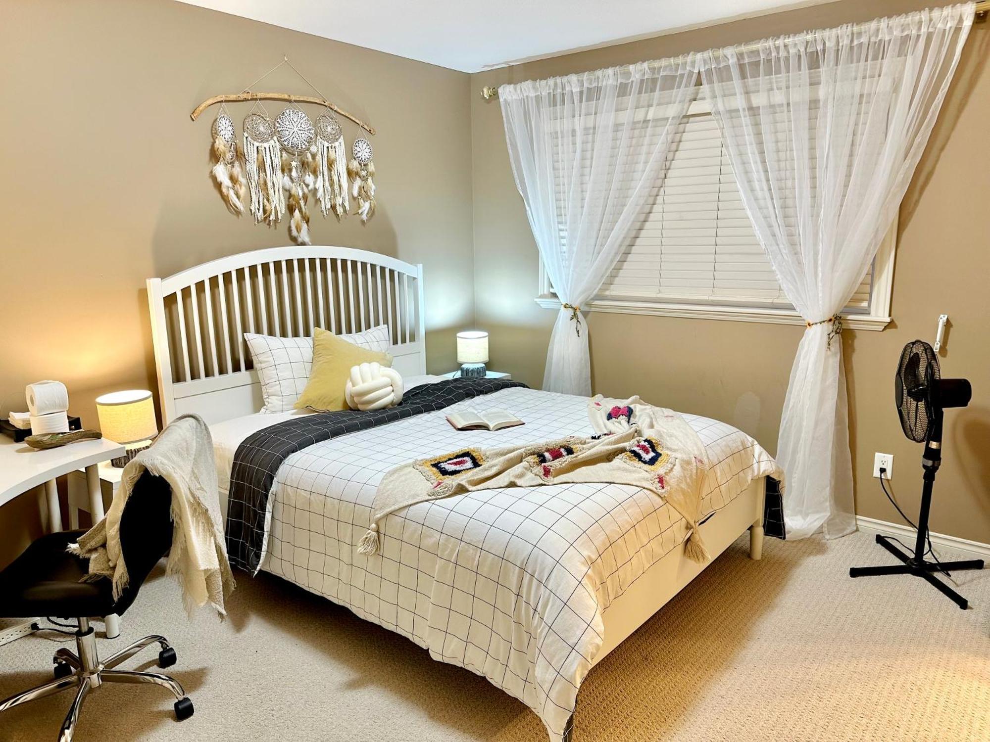 Scorpio House Langley Room B Exterior foto
